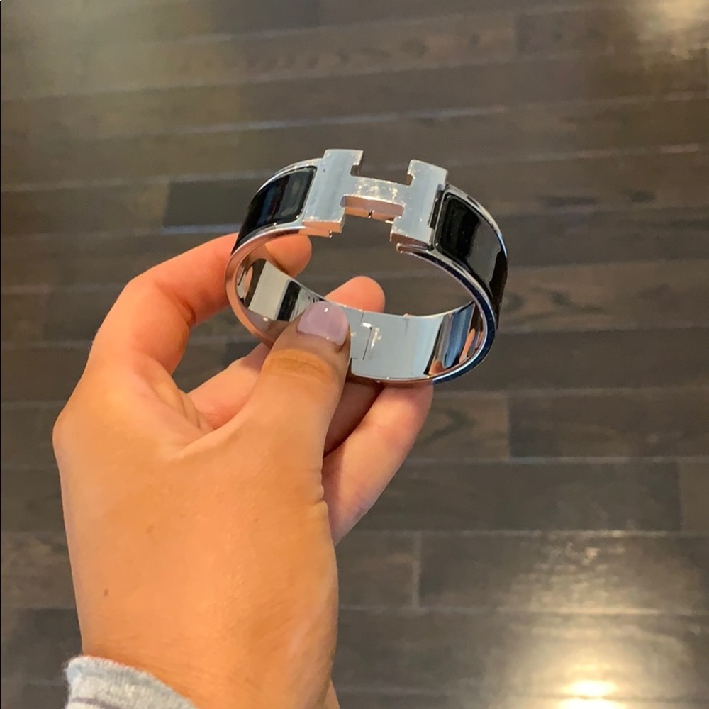 Black thick Hermès bracelet